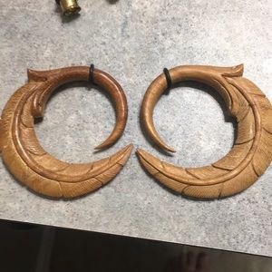 2-0g wooden feather hand carved earrings/plugs